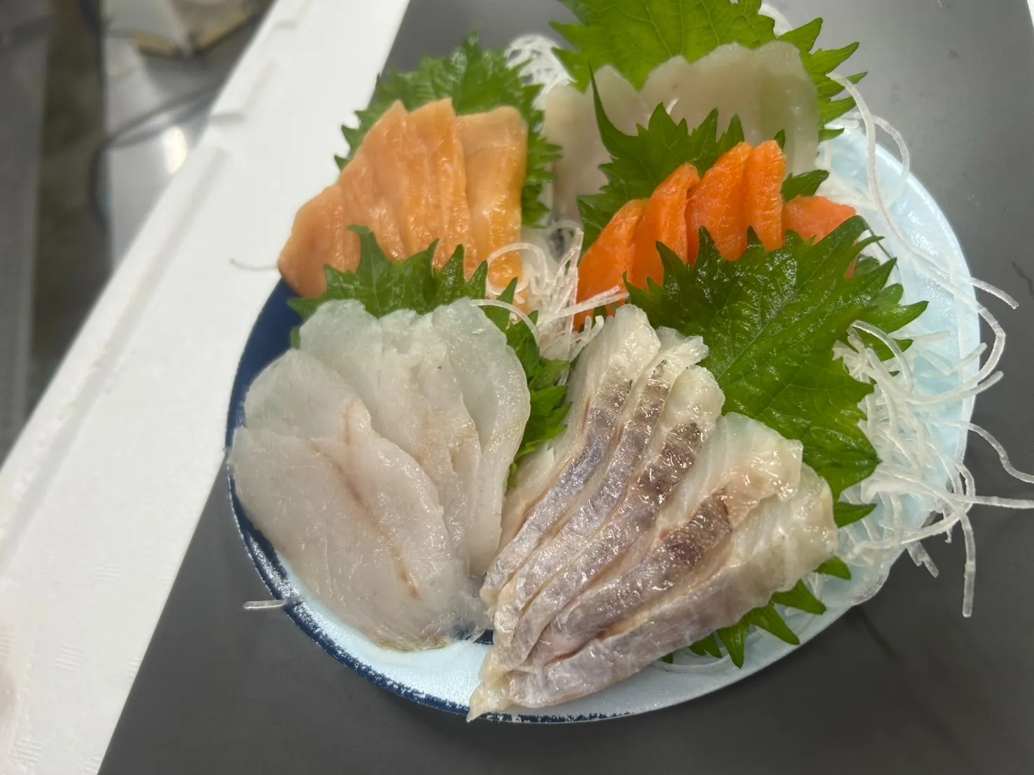 刺身盛り合わせ